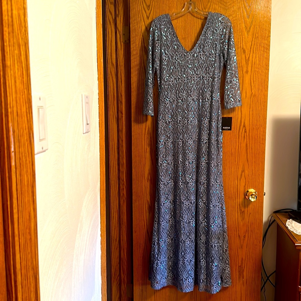 Nwt grey sparkle long dress for formal wear, size 10